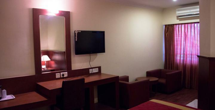 Hotel Noor Empire International Kormangala Bangalore Exterior photo